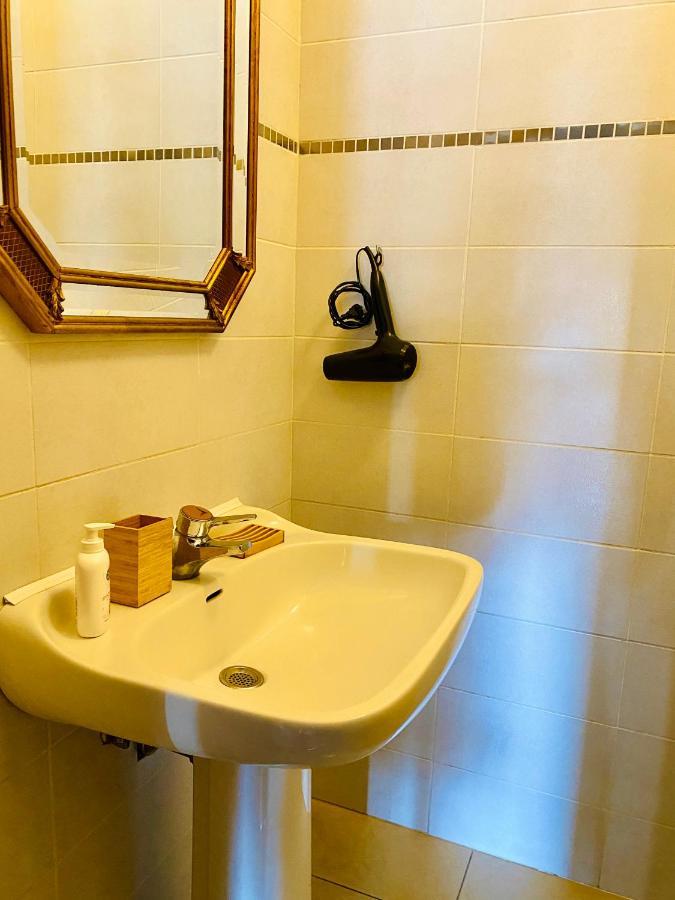 Pang'S Guesthouse Местре Екстериор снимка