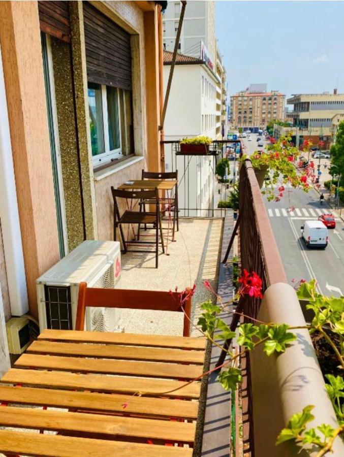Pang'S Guesthouse Местре Екстериор снимка